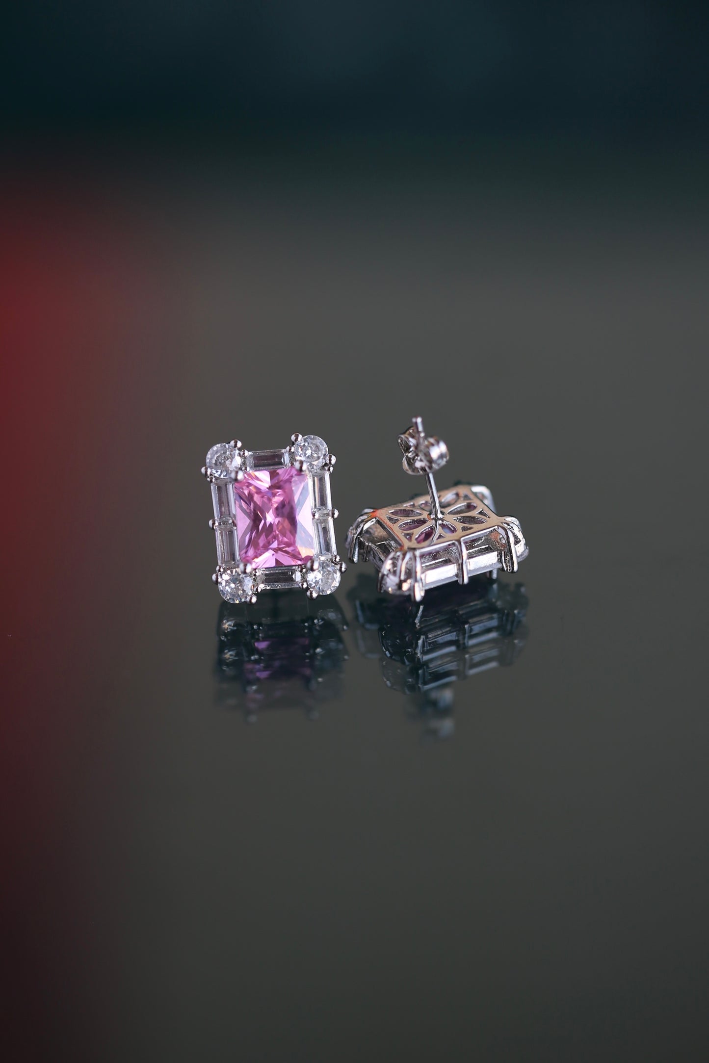 Aretes de zirconios cuadrados rosa