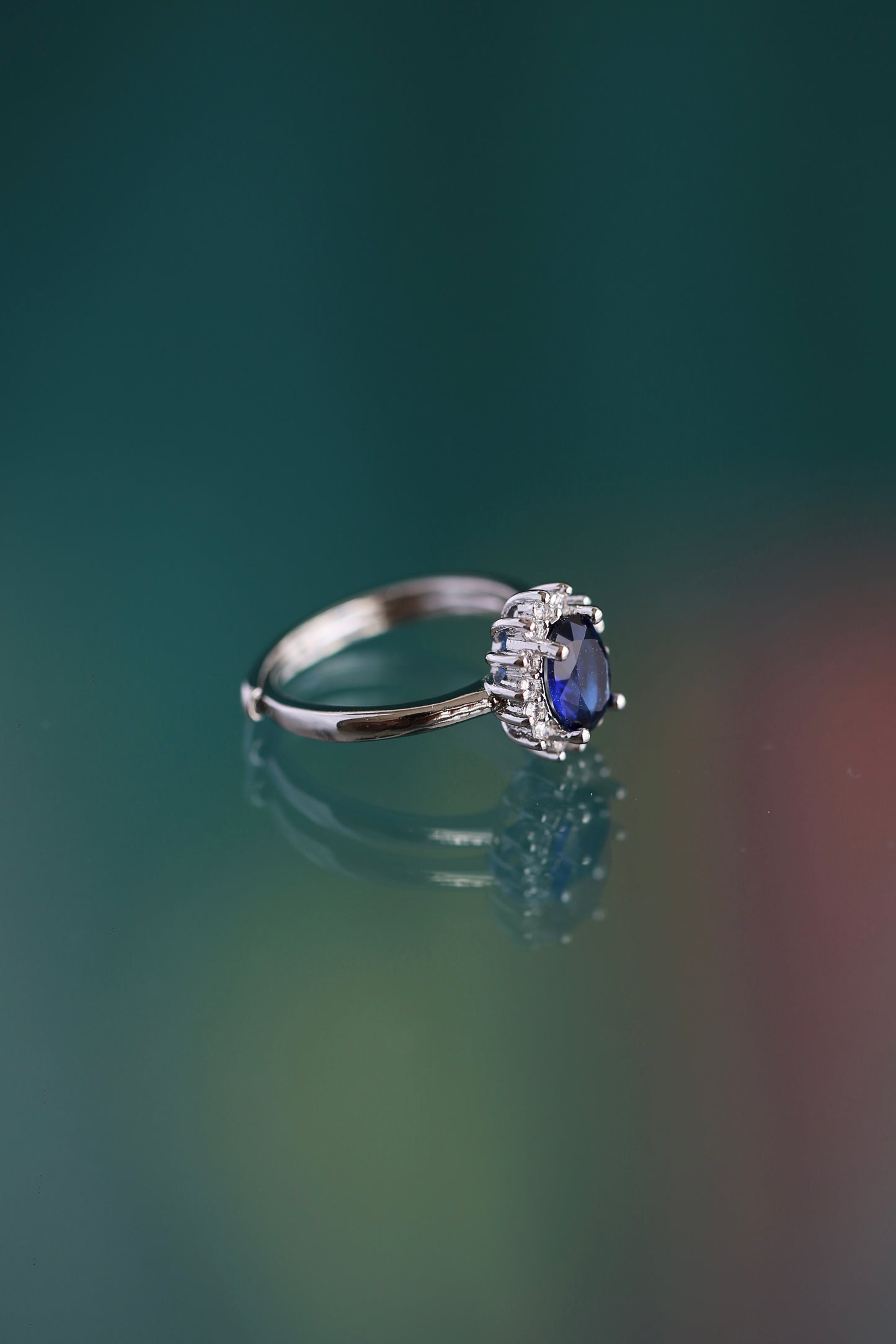 Anillo princesa Diana azul zafiro