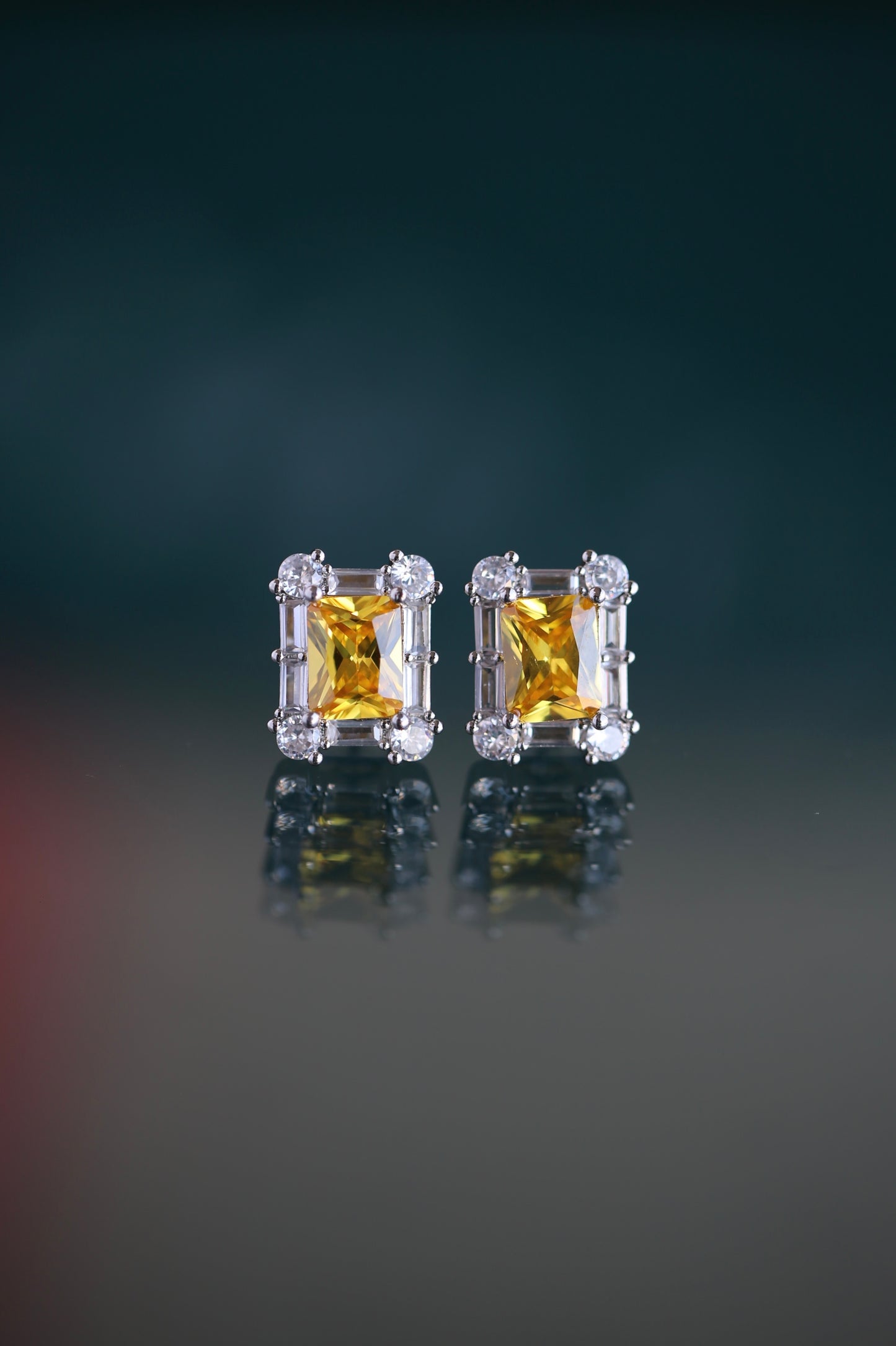 Aretes de zirconios cuadrado amarillo