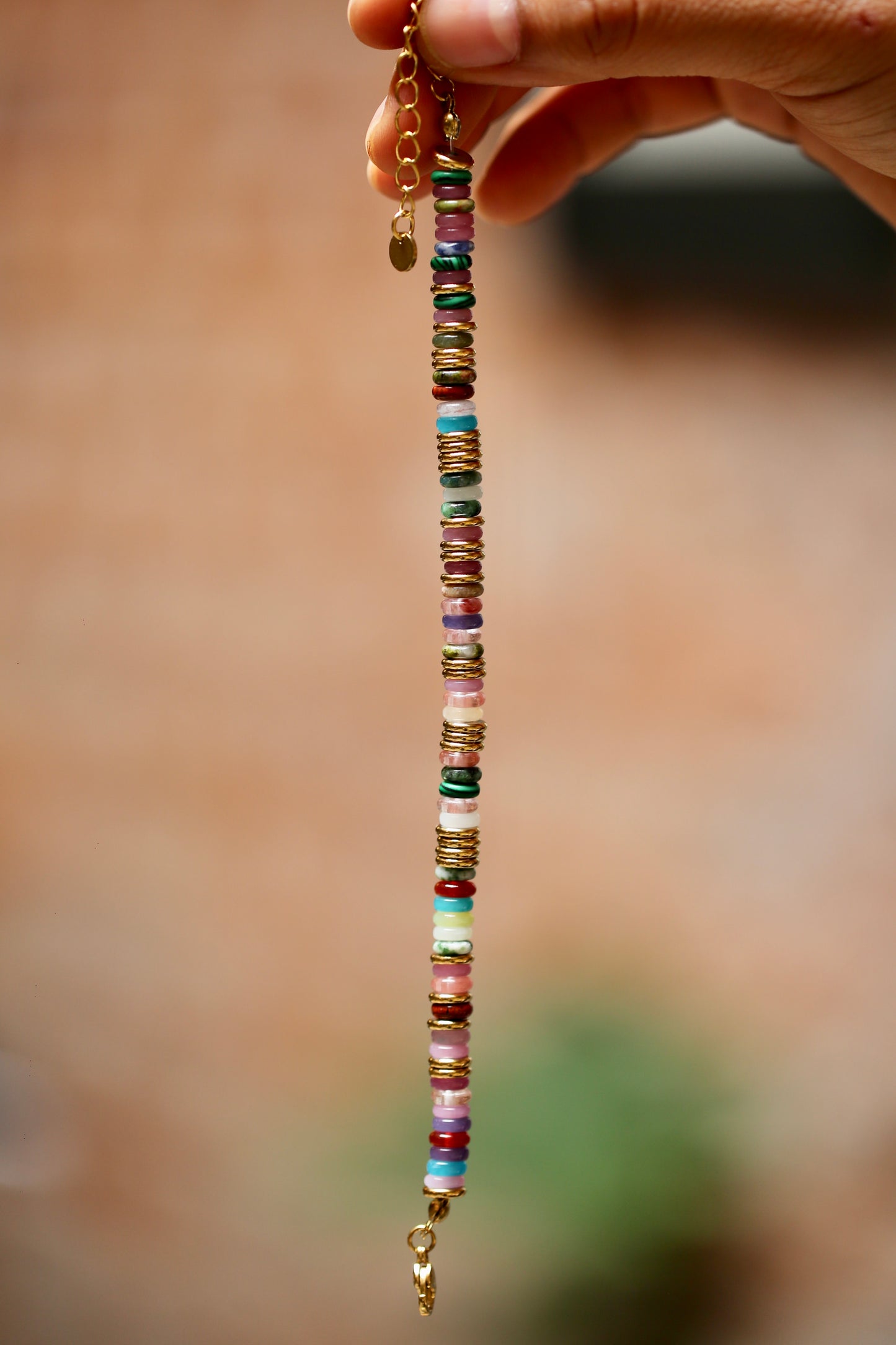 Brazalete arcoíris de cristales naturales